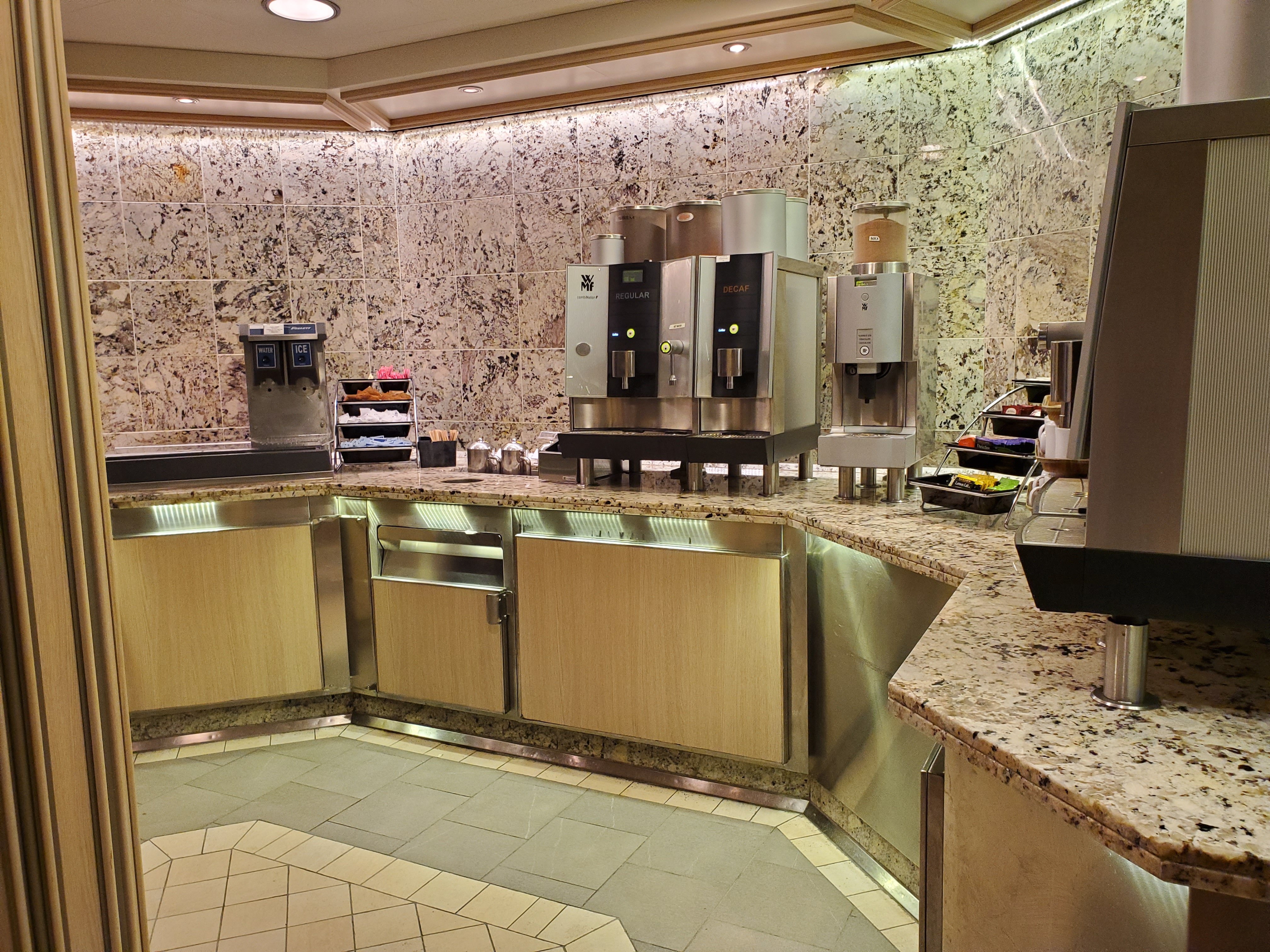 Horizon Court Buffet Royal Princess