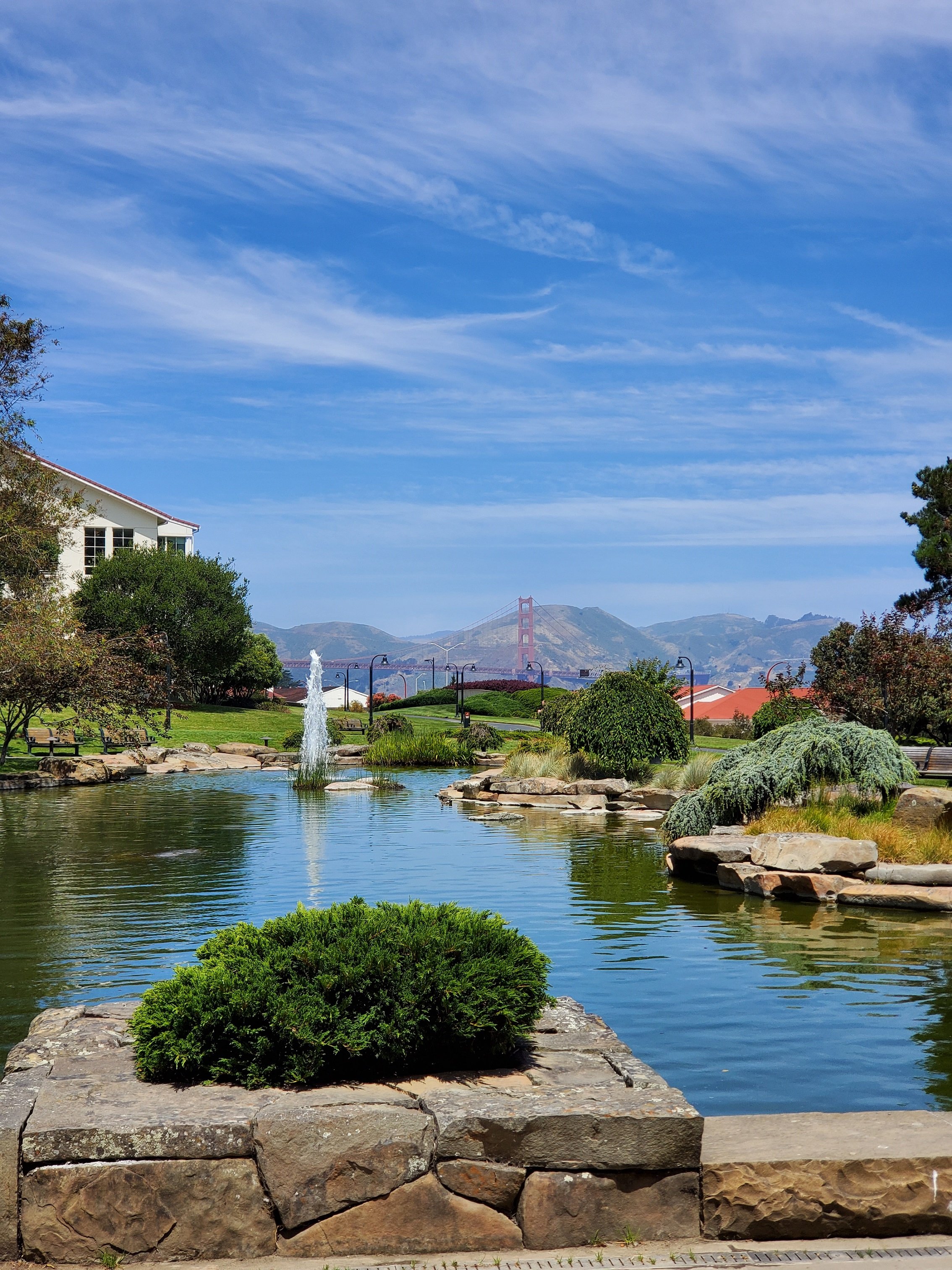 The walk to the Palace of Fine Arts
