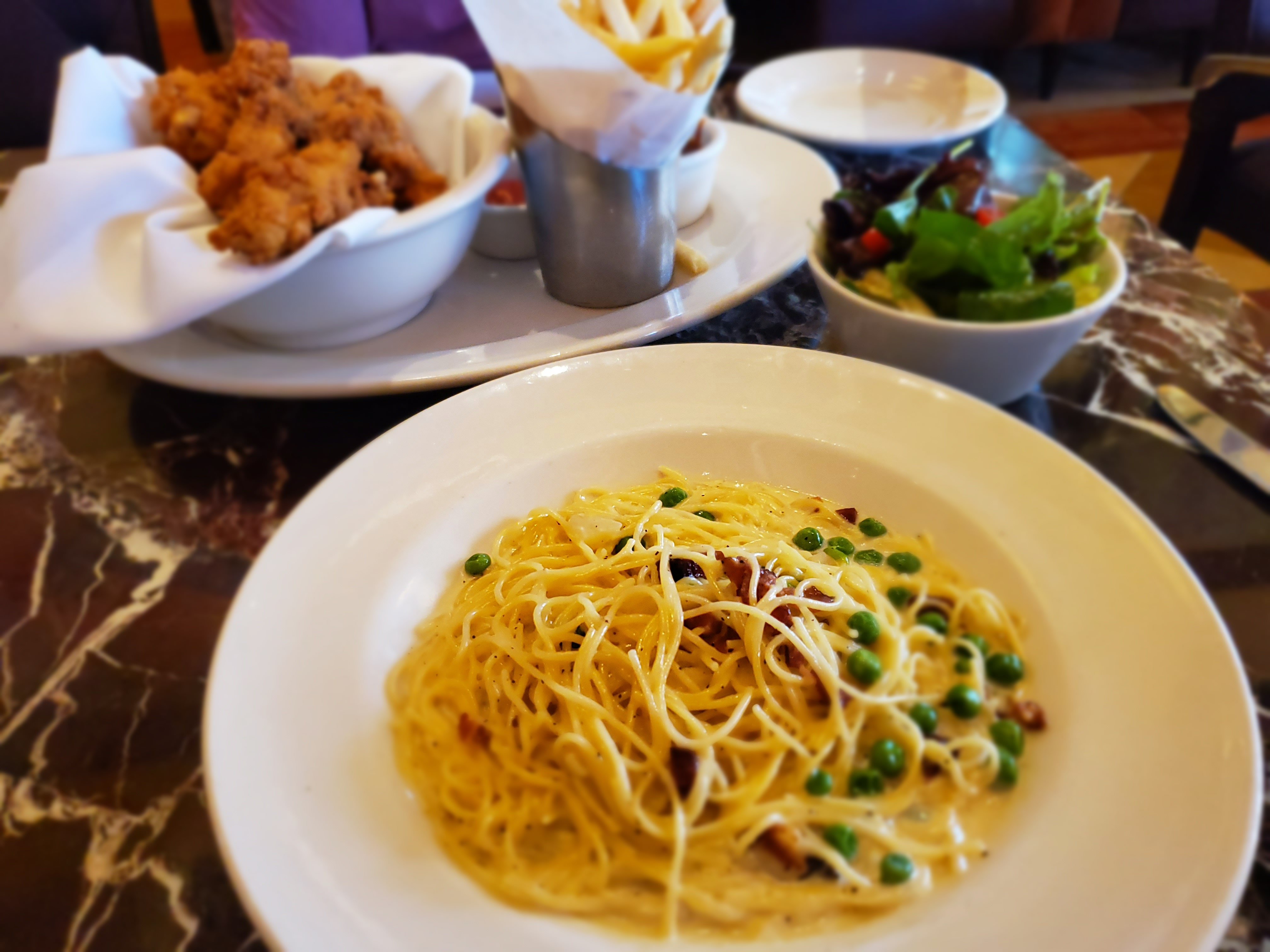 Carbonara Grand Lux Cafe