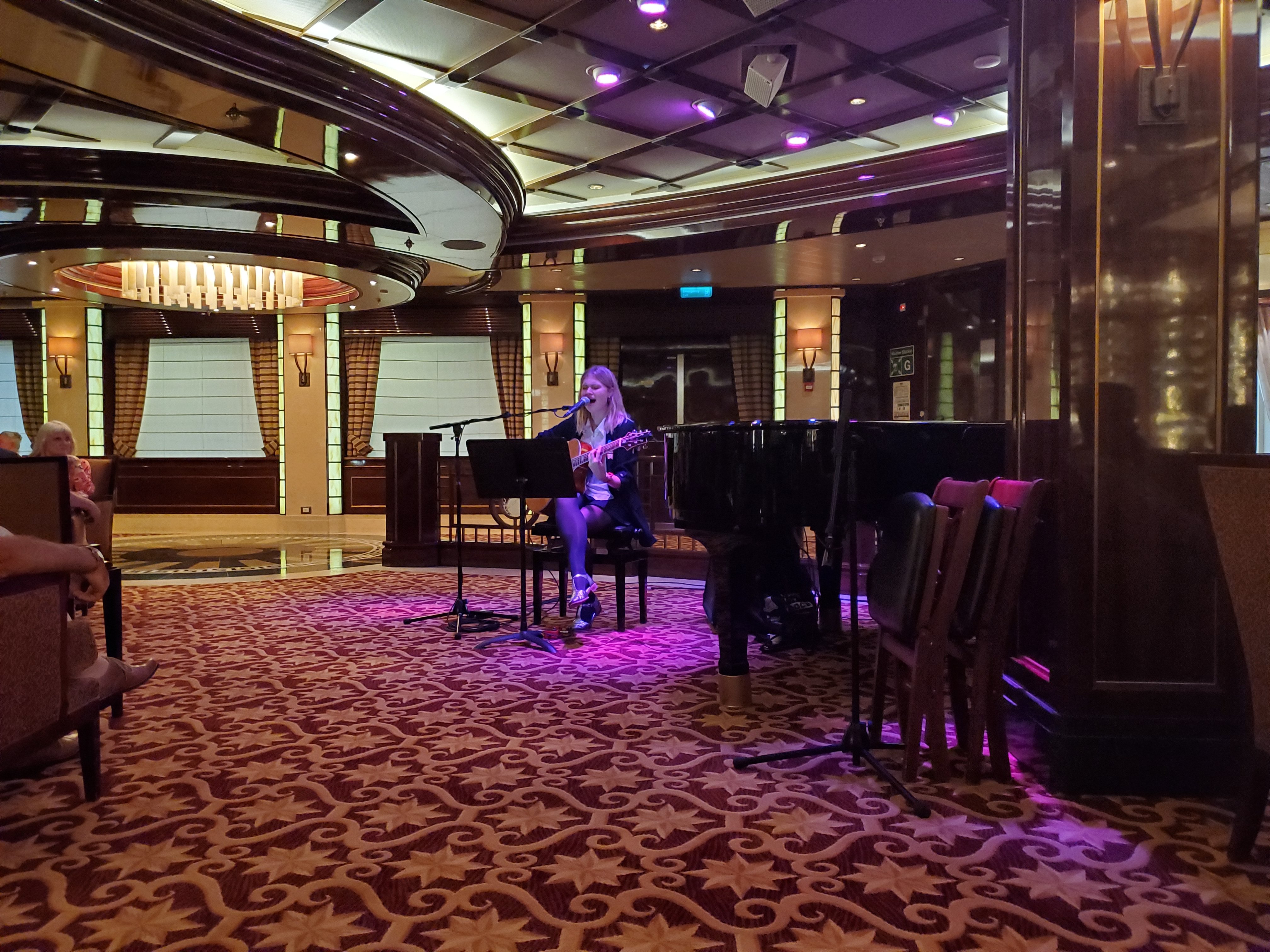 Wheelers Bar on Royal Princess